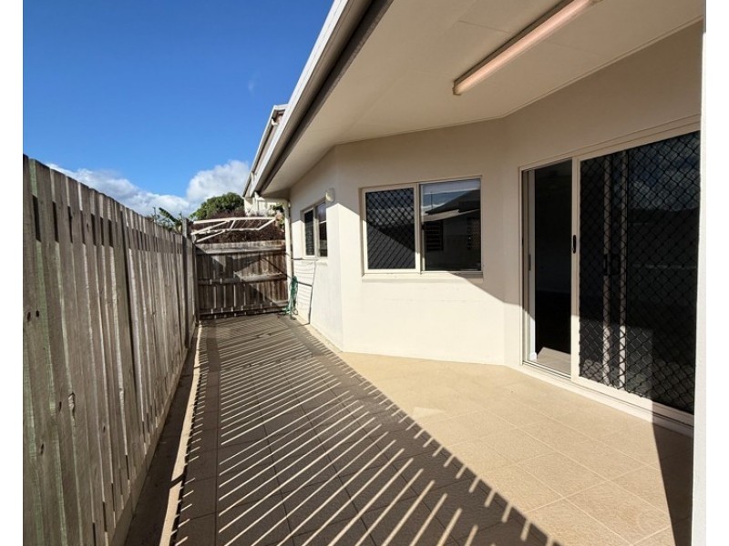 2/113-115 Walsh Street, Mareeba QLD 4880