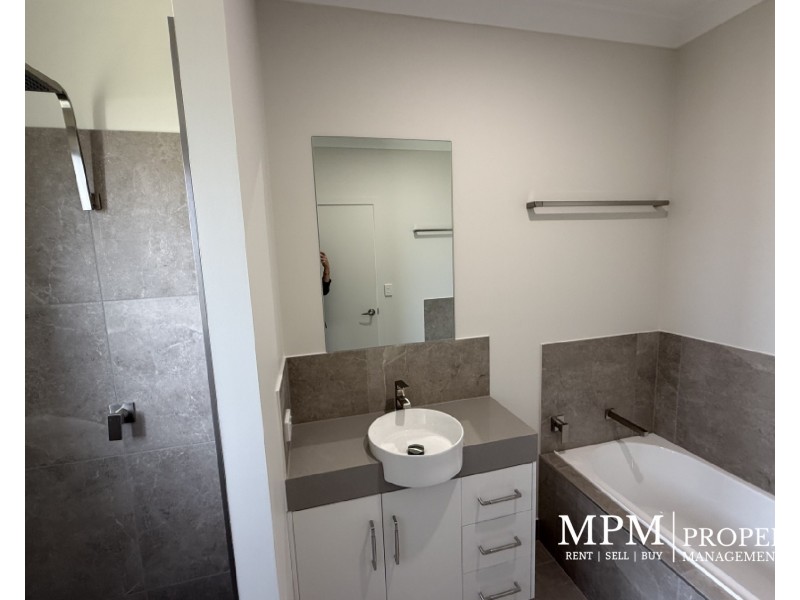 27 Summer Street, Mareeba QLD 4880