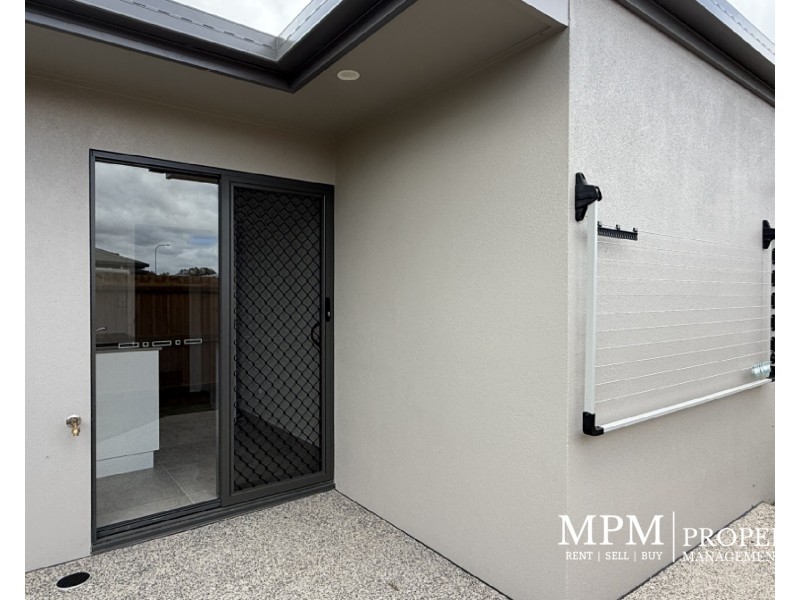 27 Summer Street, Mareeba QLD 4880