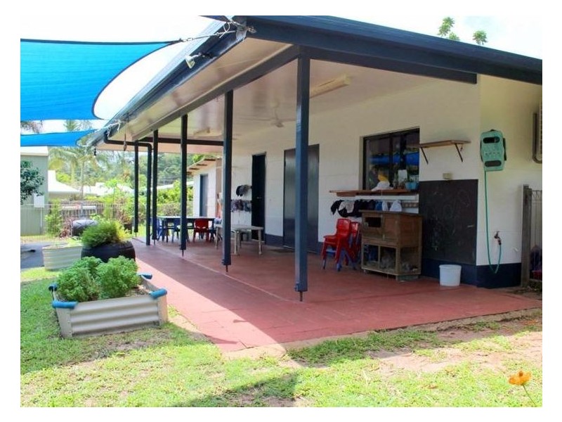 16 Seaview Street, Mission Beach QLD 4852