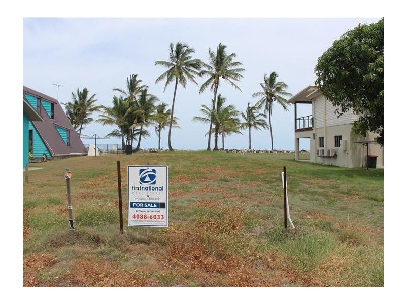 909/24 Taylor Street, Tully Heads QLD 4854