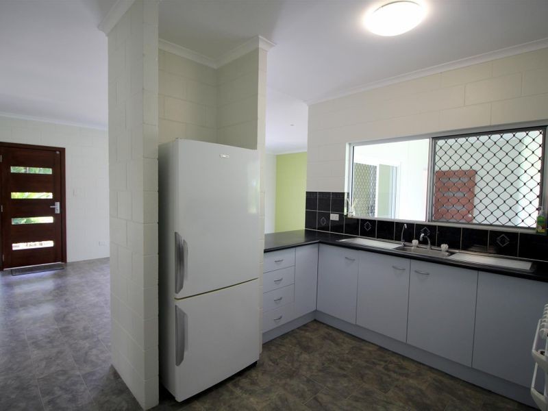 62 Bamber Street, Tully QLD 4854