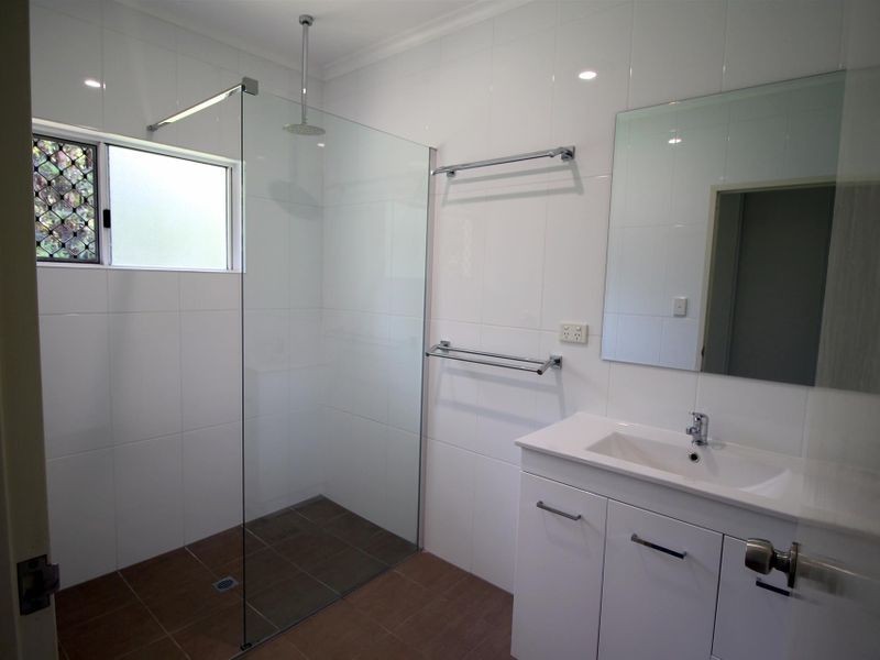 62 Bamber Street, Tully QLD 4854