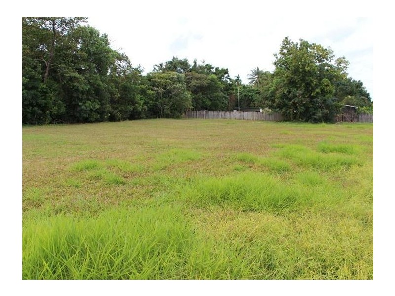 32 Wongaling Beach Road, Wongaling Beach QLD 4852