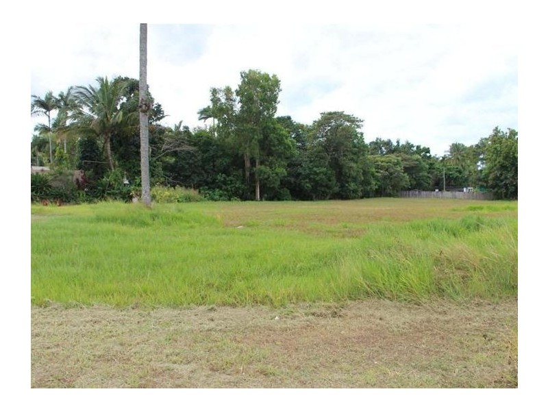 32 Wongaling Beach Road, Wongaling Beach QLD 4852