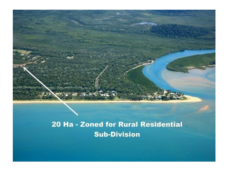 2/2 Tully-Hull Road, Hull Heads QLD 4854