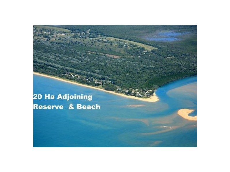 2/2 Tully-Hull Road, Hull Heads QLD 4854