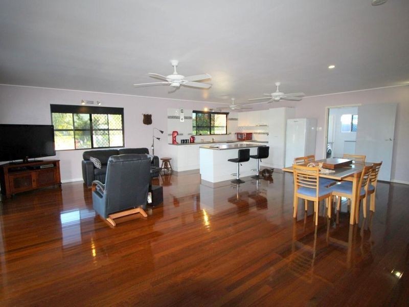 27 Hawthorne Drive, Kurrimine Beach QLD 4871