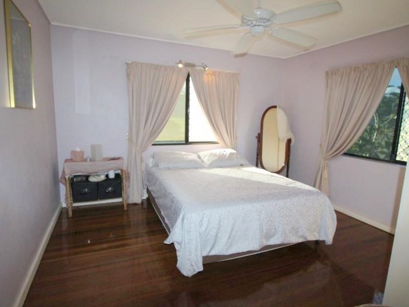 27 Hawthorne Drive, Kurrimine Beach QLD 4871