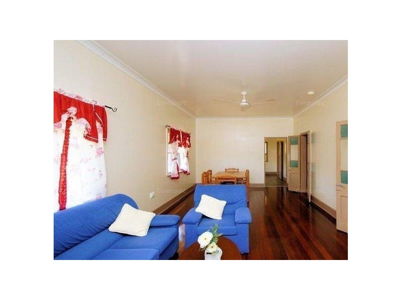 11 Thurles Street, Tully QLD 4854
