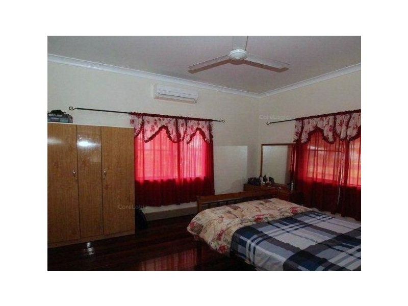 11 Thurles Street, Tully QLD 4854