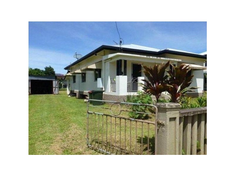 11 Thurles Street, Tully QLD 4854