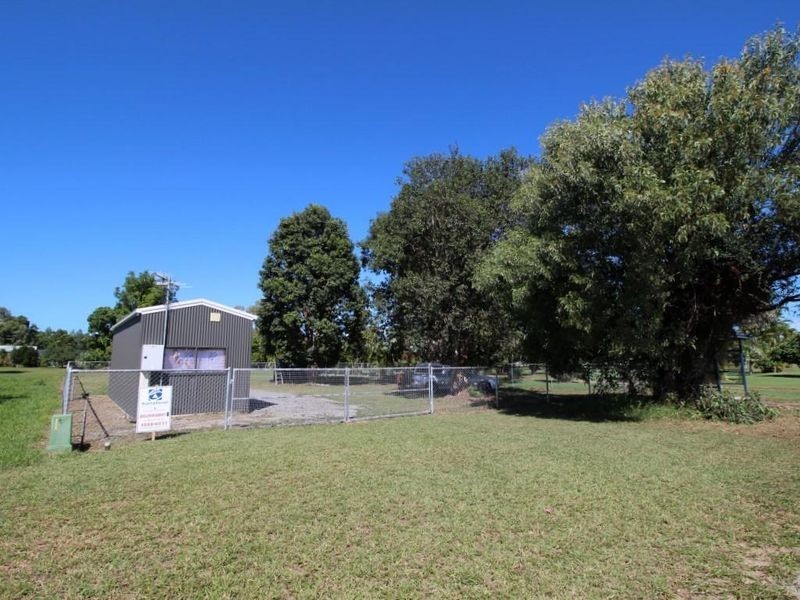 4/Lot 4 Vipiana Drive, Tully Heads QLD 4854
