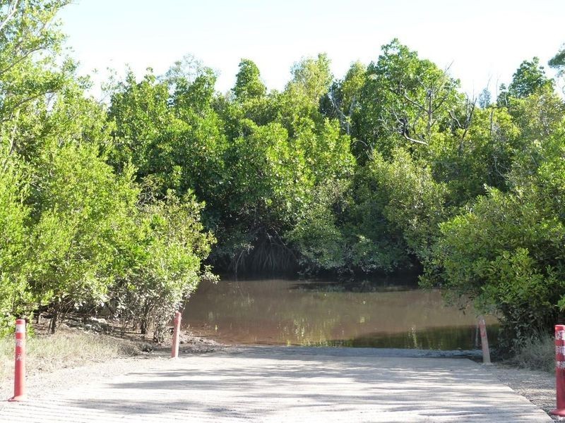 4/Lot 4 Vipiana Drive, Tully Heads QLD 4854