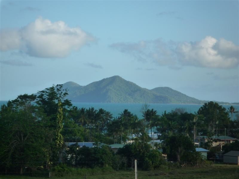 68/68 Purtaboi Close, Mission Beach QLD 4852