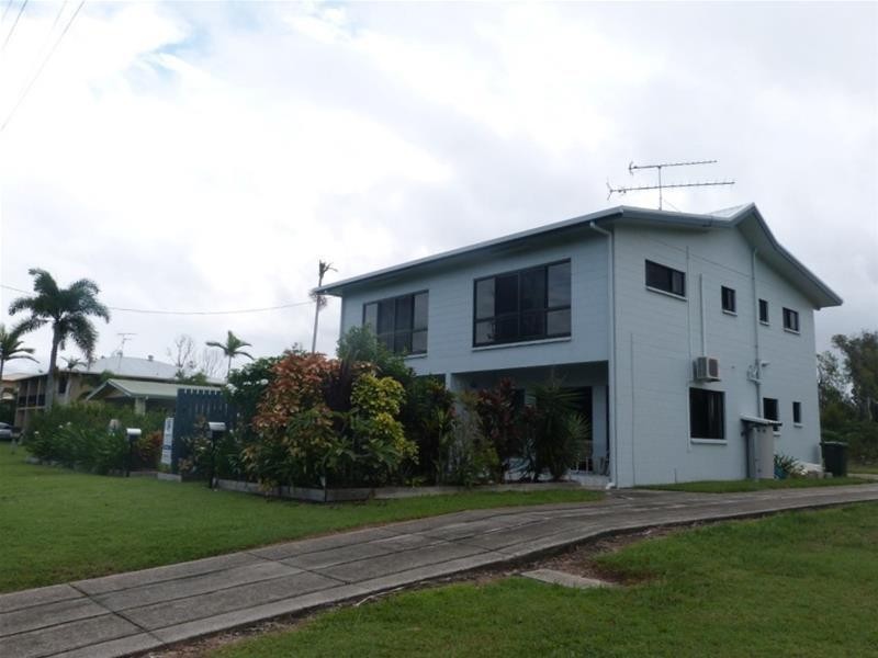 1 – 3/117  Taylor Street Tully heads, Tully Heads QLD 4854