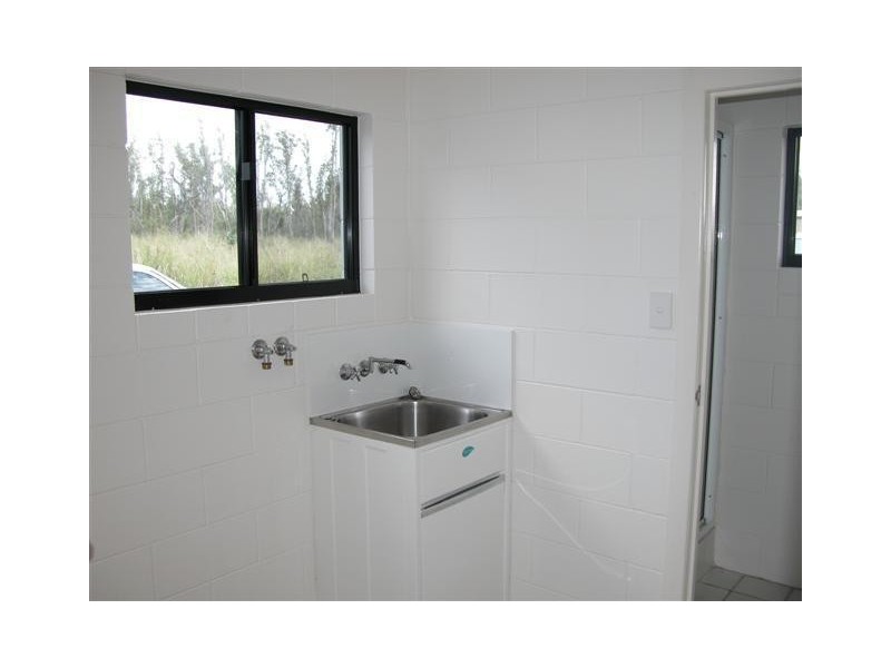 1 – 3/117  Taylor Street Tully heads, Tully Heads QLD 4854