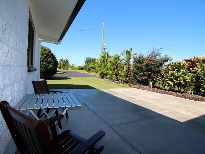 14 Andrews Street, Kurrimine Beach QLD 4871