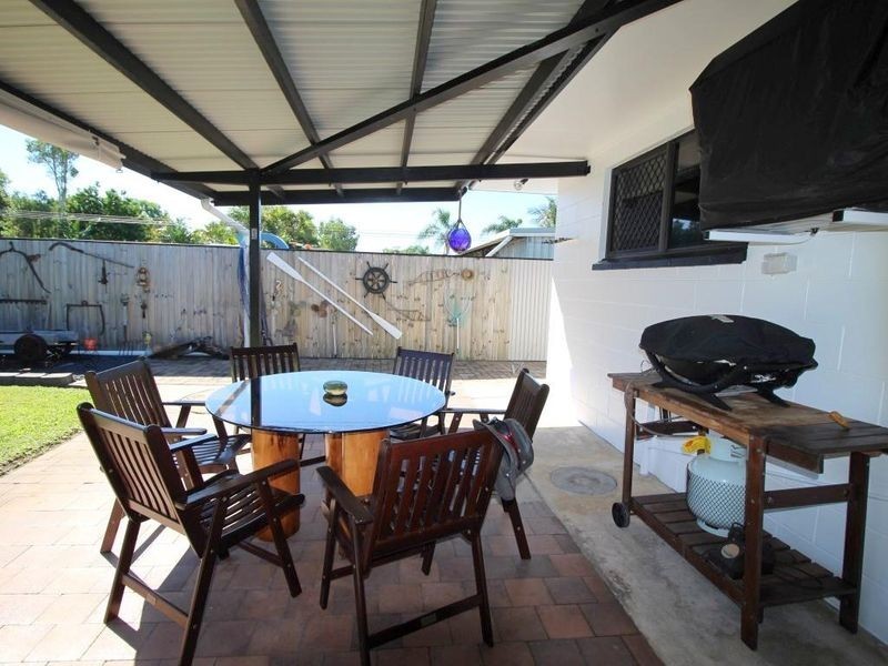 14 Andrews Street, Kurrimine Beach QLD 4871