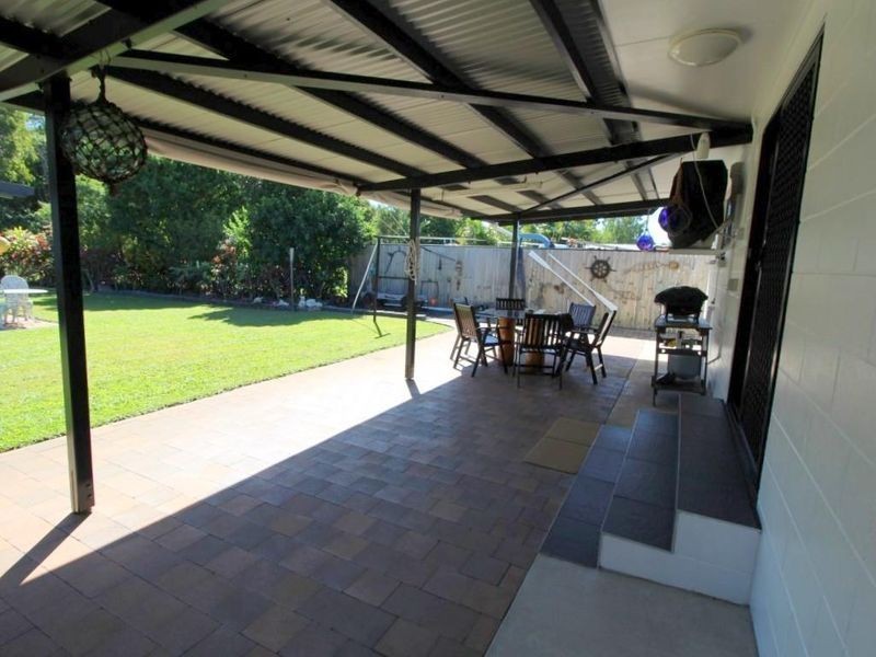 14 Andrews Street, Kurrimine Beach QLD 4871