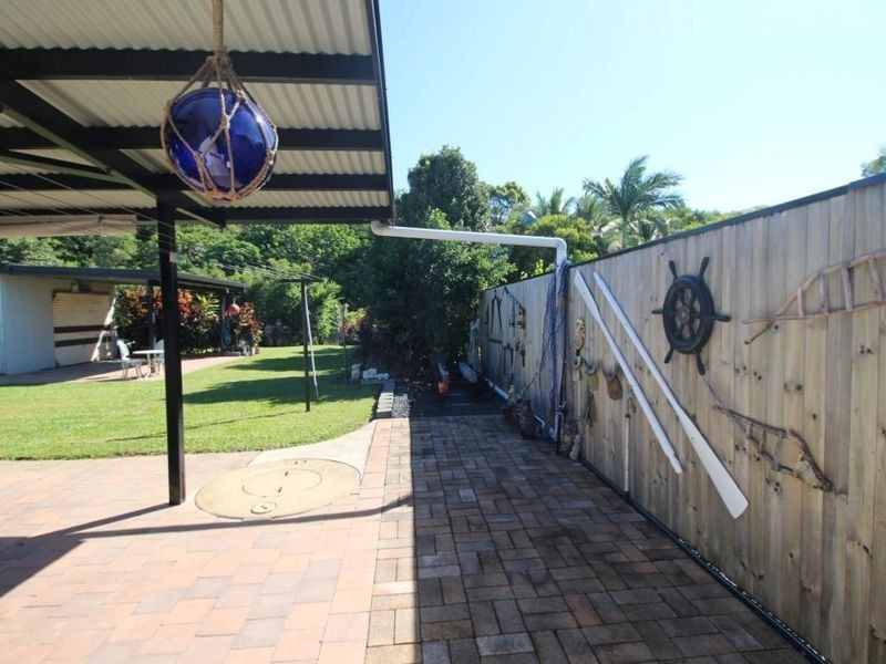 14 Andrews Street, Kurrimine Beach QLD 4871