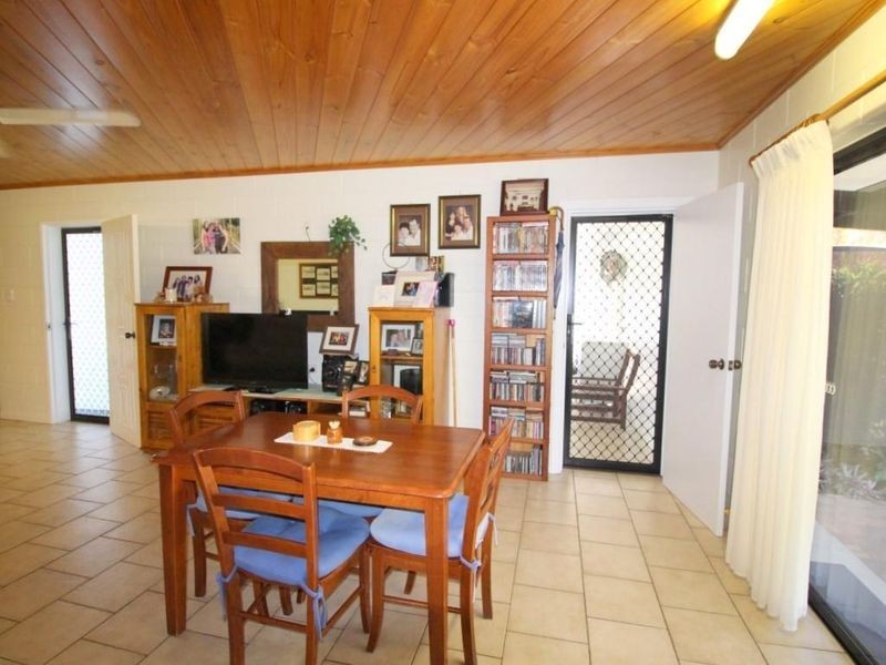 14 Andrews Street, Kurrimine Beach QLD 4871