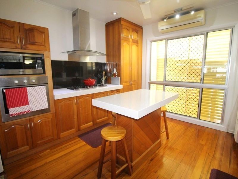 26 Feldt Street, Flying Fish Point QLD 4860