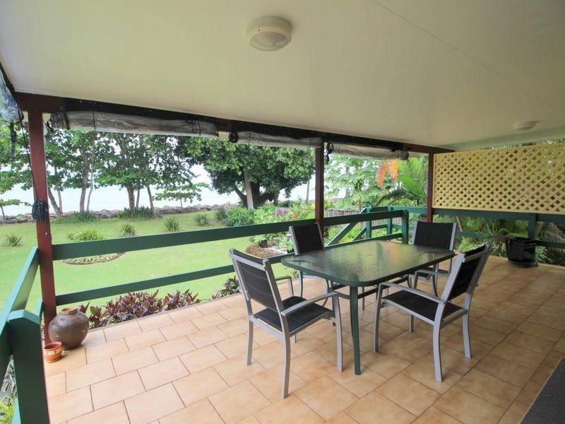 26 Feldt Street, Flying Fish Point QLD 4860
