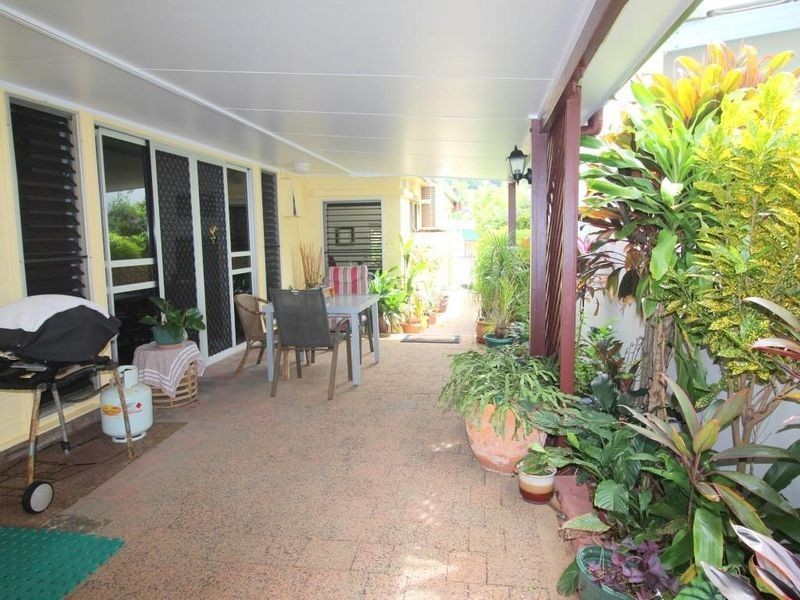 26 Feldt Street, Flying Fish Point QLD 4860