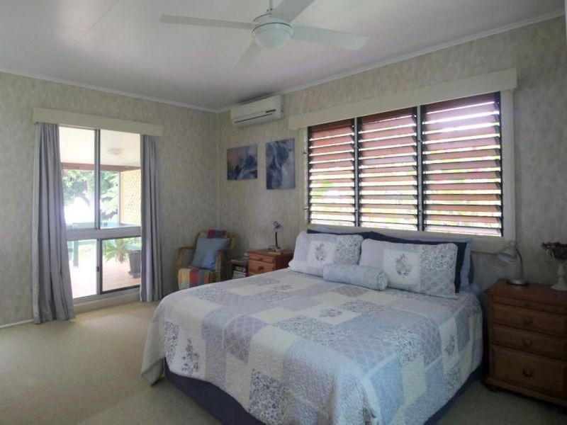 26 Feldt Street, Flying Fish Point QLD 4860