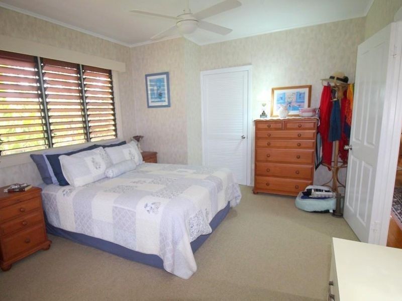 26 Feldt Street, Flying Fish Point QLD 4860
