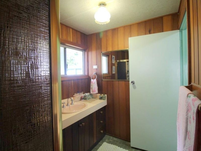 26 Feldt Street, Flying Fish Point QLD 4860