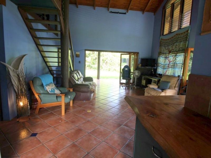 5 Plantation Drive, Bingil Bay QLD 4852
