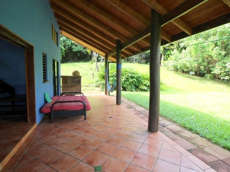5 Plantation Drive, Bingil Bay QLD 4852