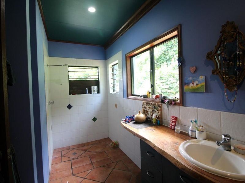 5 Plantation Drive, Bingil Bay QLD 4852