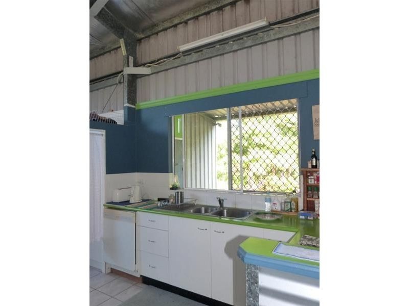 28 Melaleuca Drive, Tully Heads QLD 4854