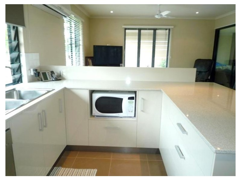 9/34 Mariner Drive, South Mission Beach QLD 4852