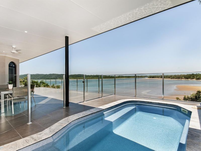 11 Maria Street, Flying Fish Point QLD 4860