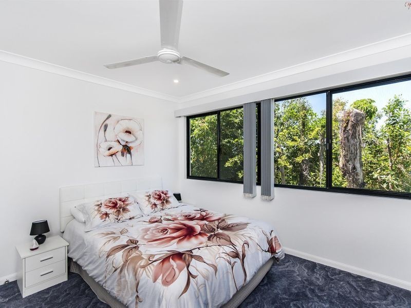 11 Maria Street, Flying Fish Point QLD 4860