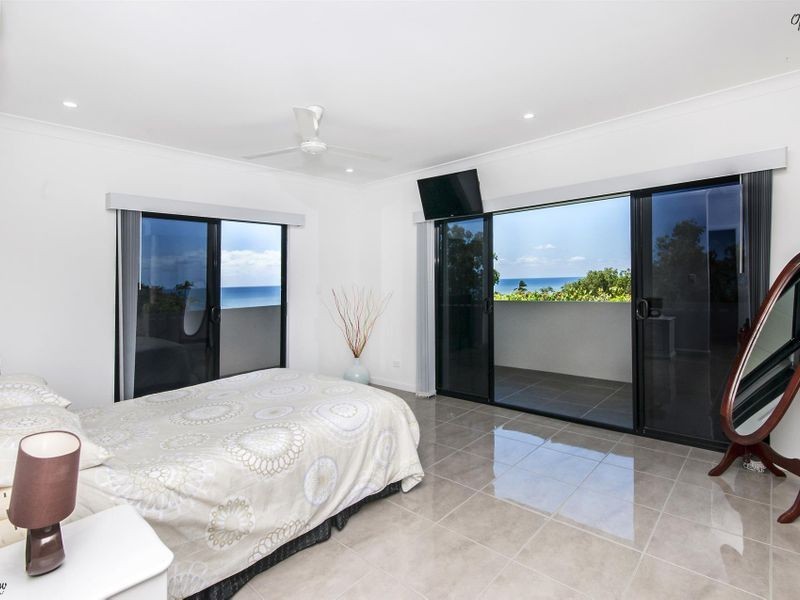 11 Maria Street, Flying Fish Point QLD 4860