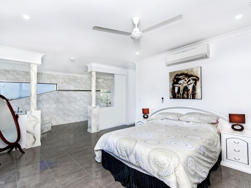 11 Maria Street, Flying Fish Point QLD 4860