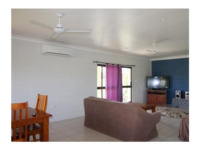 104 Jaffa Road, El Arish QLD 4855
