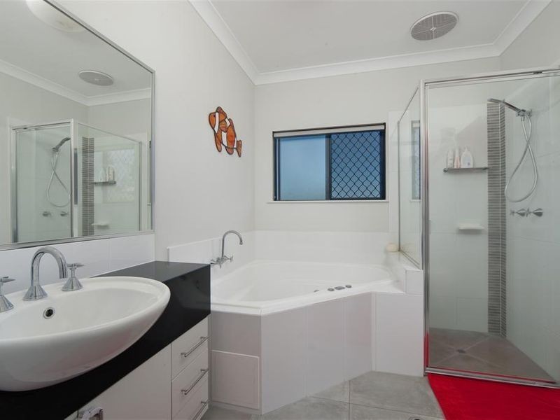 15 Riverside Terrace, South Mission Beach QLD 4852