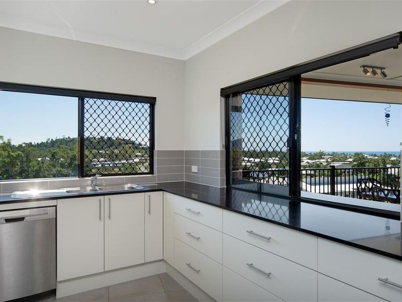 15 Riverside Terrace, South Mission Beach QLD 4852