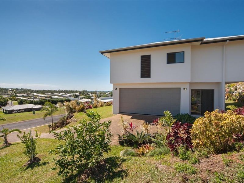 15 Riverside Terrace, South Mission Beach QLD 4852