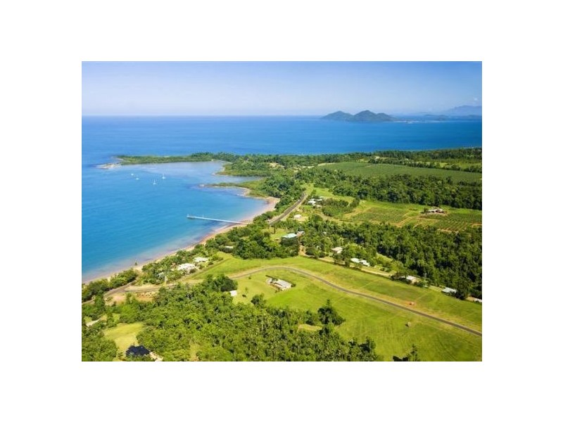 L11/21 Unsworth Drive, Mission Beach QLD 4852