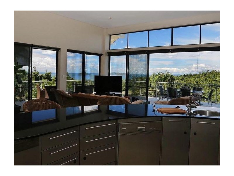12 Explorers Drive, South Mission Beach QLD 4852