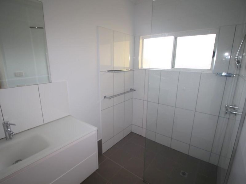 24 Bamber Street, Tully QLD 4854