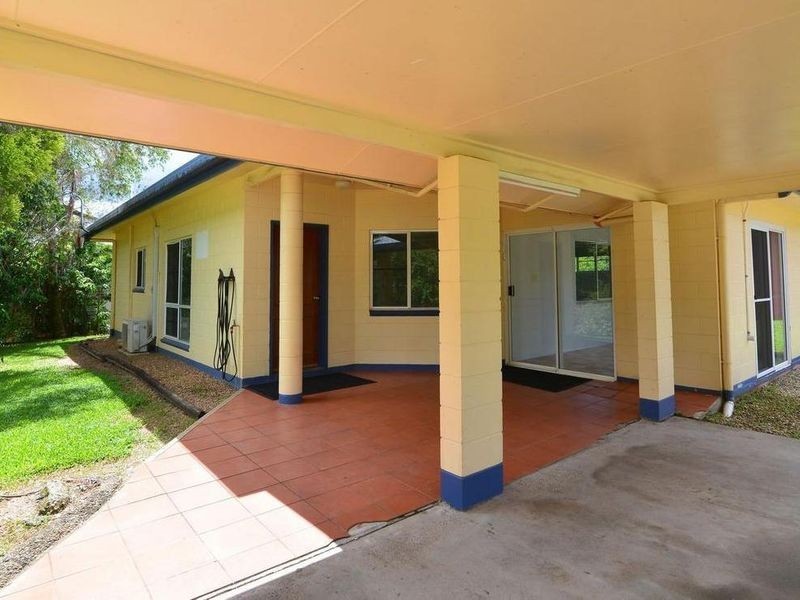 24 Bamber Street, Tully QLD 4854