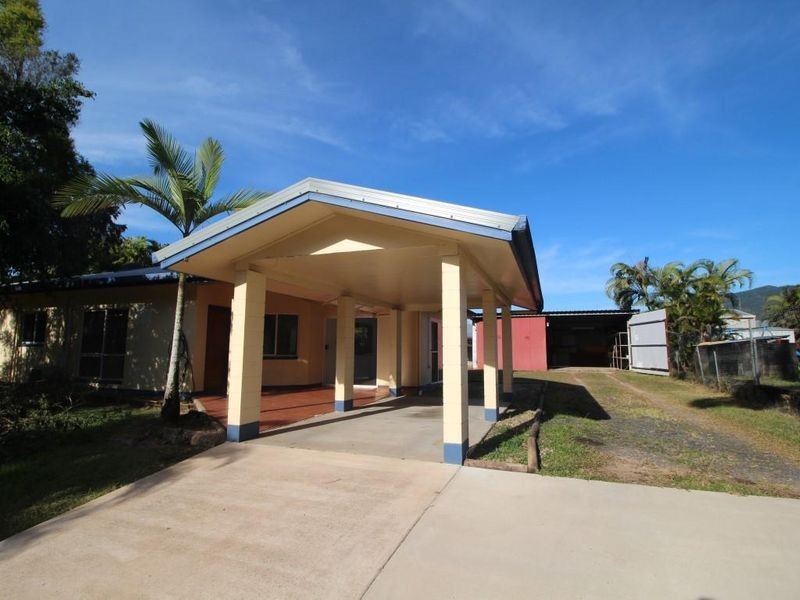 24 Bamber Street, Tully QLD 4854